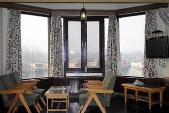 Welcome Hotel At Srinagar