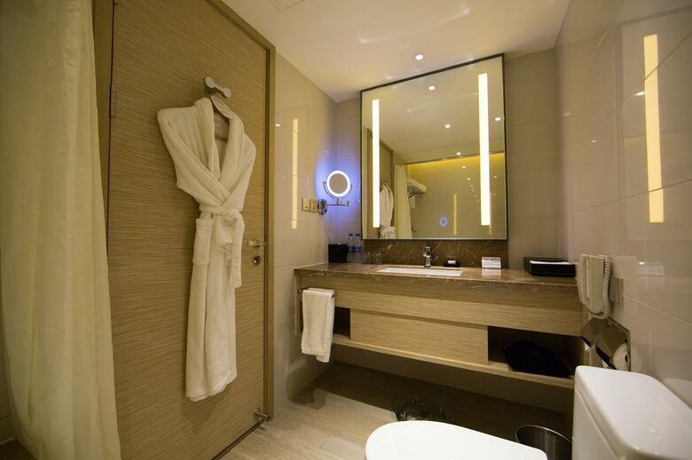 Hotel Equatorial Shanghai