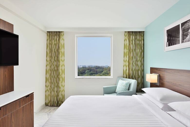 Hotel Premier Inn Pune Kharadi