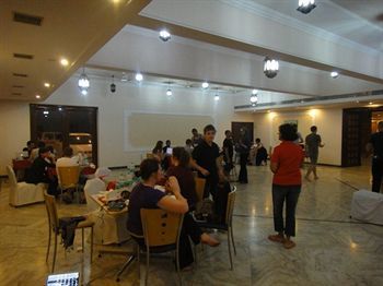 Hotel The Radha Ashok