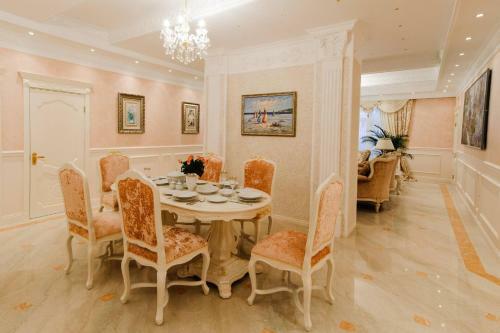 Green House Apartment