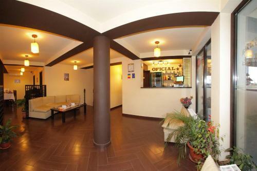 Hostal Pensiunea Oficial