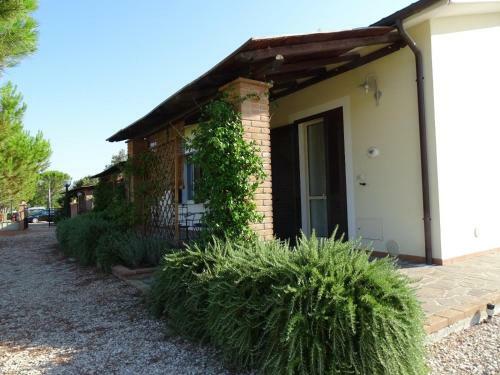 Hostal Terra Dei Santi Country House