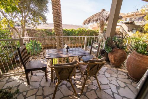 Lodge Desert Home