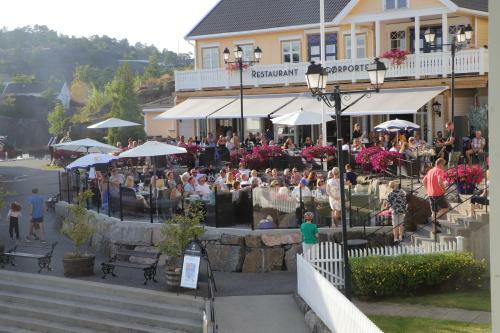 Hotel Bokhotellet Lyng�rporten
