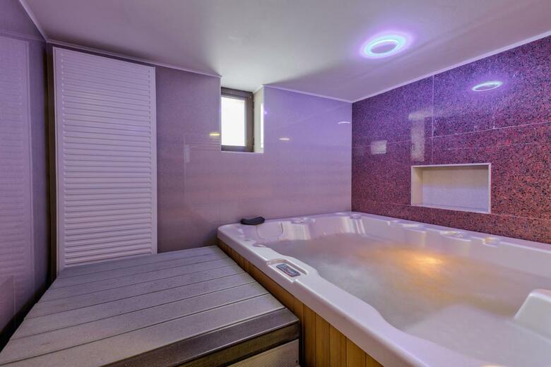 Golden Time Hotel