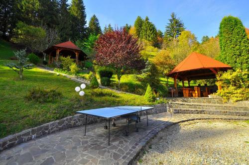 Hostal Pensiunea Eladi