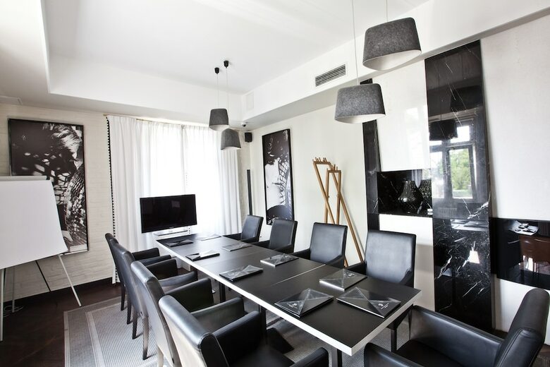 Platinum Palace Residence Boutique Hotel