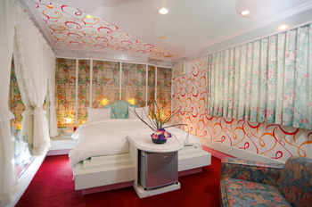 Day Chen Hotel