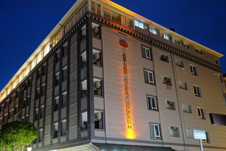 Aslan City Hotel