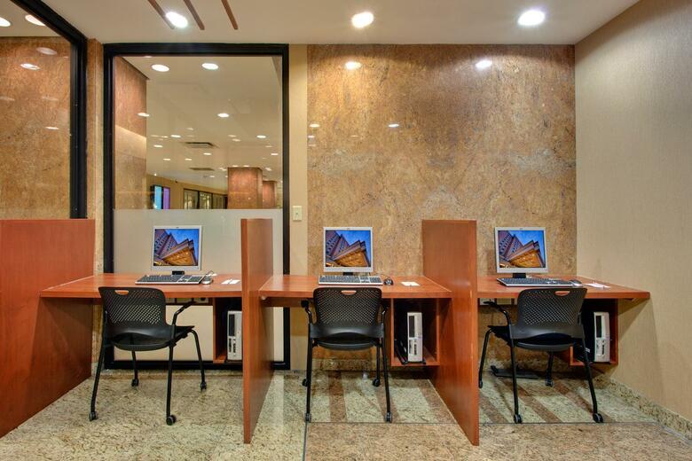 Hotel Park Plaza Toronto Airport