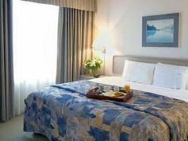 Hotel Quality Suites Toronto Airport