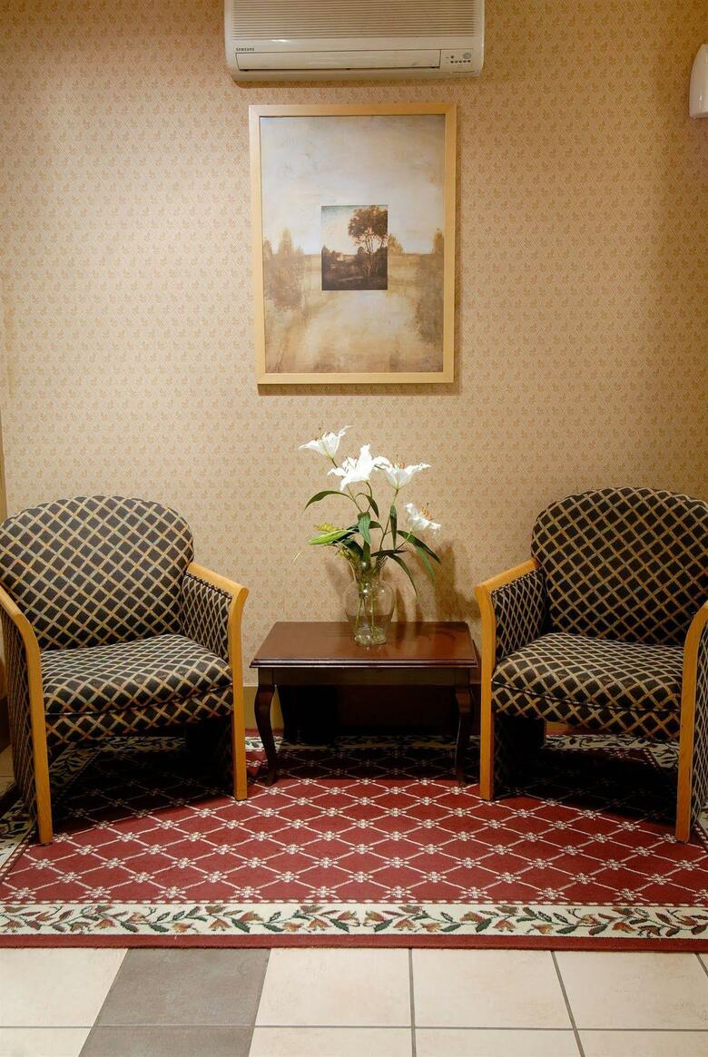 Hotel Robson Suites