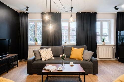 Solny Square Aparthotel