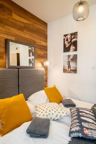 Solny Square Aparthotel
