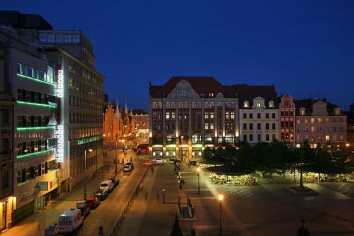 Solny Square Aparthotel