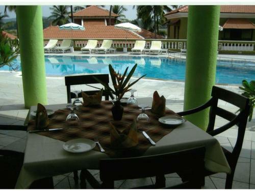 Hotel Mercure Goa Devaaya Resort
