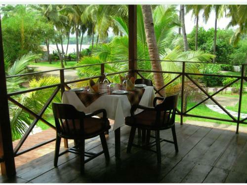 Hotel Mercure Goa Devaaya Resort