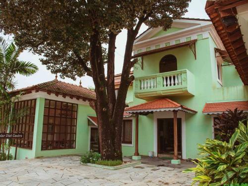 Hotel Mercure Goa Devaaya Resort