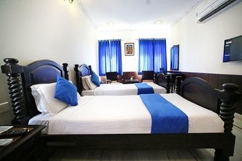 Hotel Royal Pratap Niwas