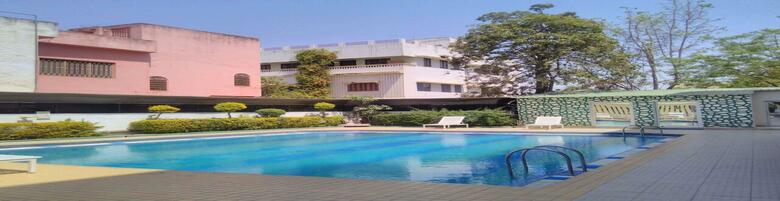Hotel Golden Tulip Udaipur