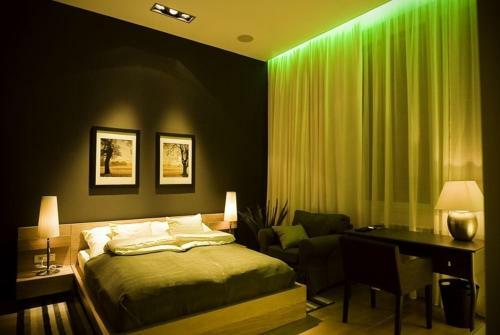 Qiu Hotel Rooms