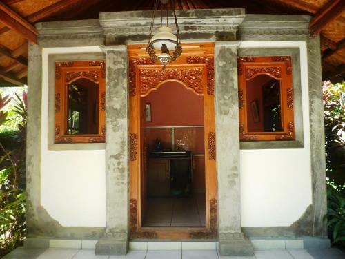 Hostal Saraswati Holiday House