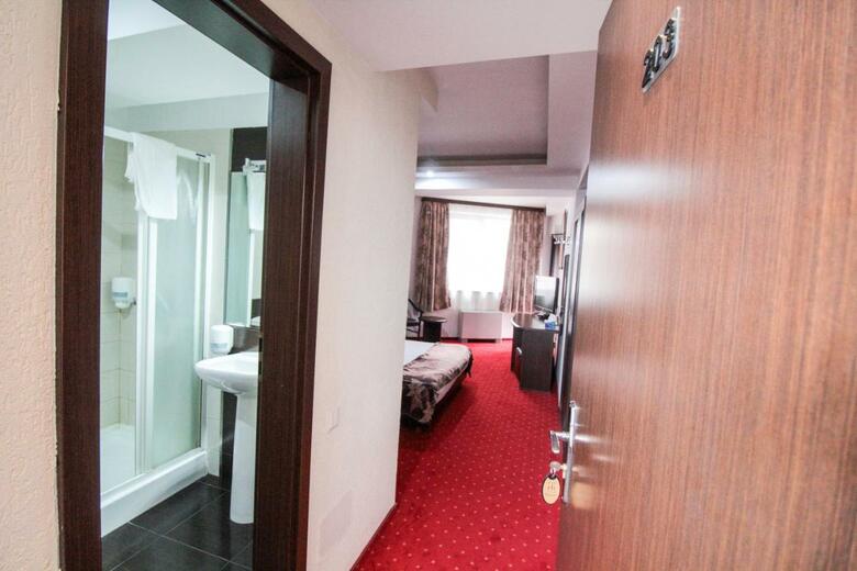 Hotel Razvan