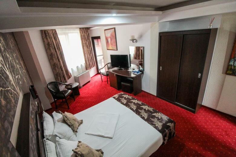 Hotel Razvan