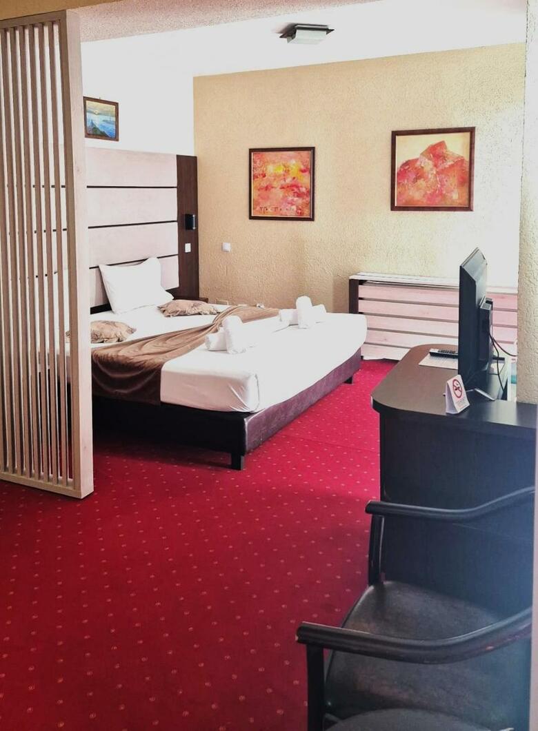 Hotel Razvan