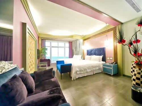 Hotel White House Beach Resort