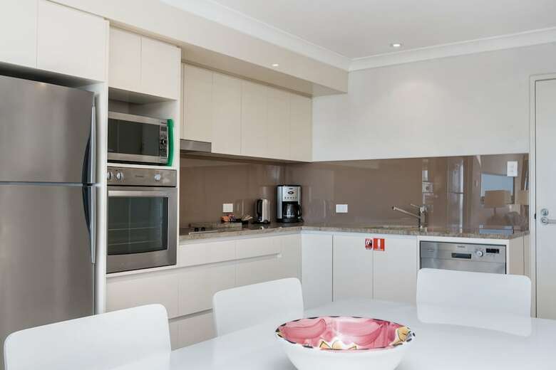 Aparthotel Bayview Beachfront Apartments