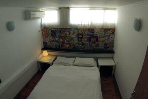 Overstay-tlv Backpackers Hostel