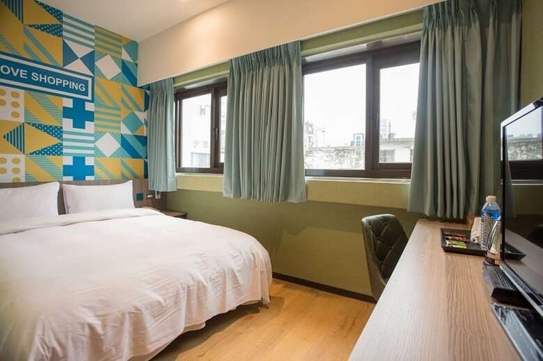 Rainbow Hotel