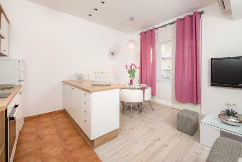 My Place Apartments De Luxe