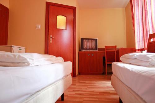 City Hostel