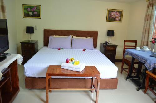 Home Stay Stc Bed And Breakfast