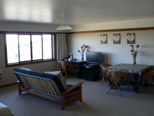 Hillside Hotel