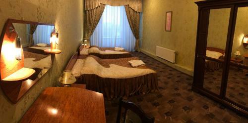 Alexandrovskiy Hotel