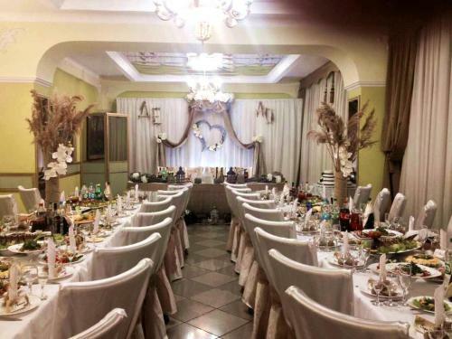 Alexandrovskiy Hotel