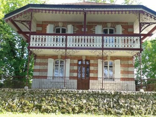 Holiday Home Maison Mauchamp Beaune