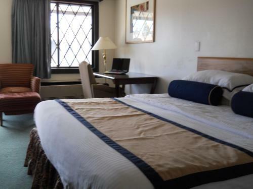 Value Inn Motel - Oak Creek
