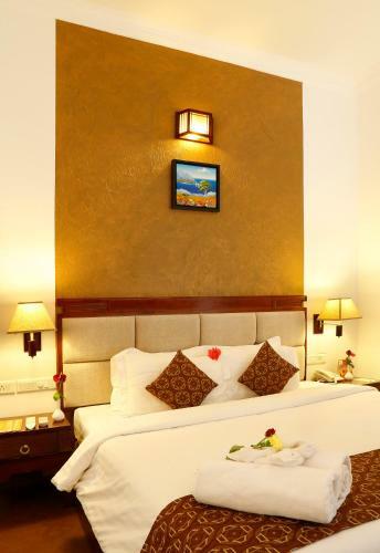 Hotel Spice Grove