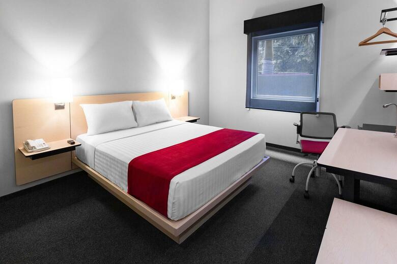 Hotel City Express Guadalajara Expo