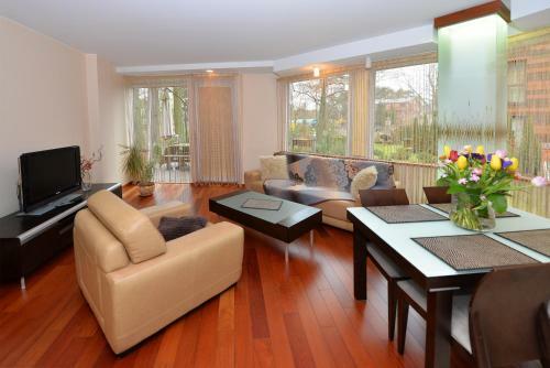 Arunes Apartments