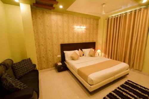 Hotel Central Residency