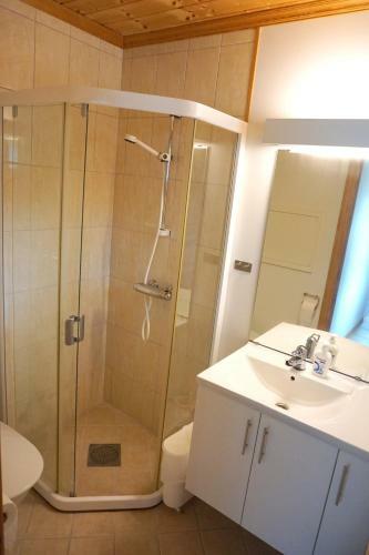 J�lstraholmen Camping Og Hytter