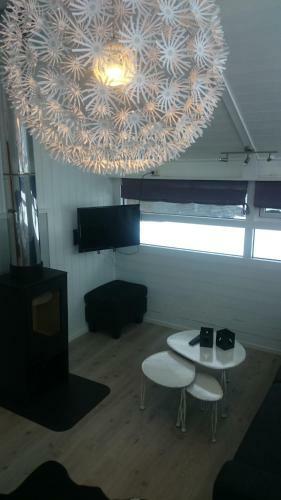 J�lstraholmen Camping Og Hytter