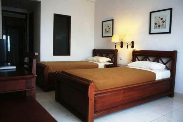 Hotel Nirwana Suites