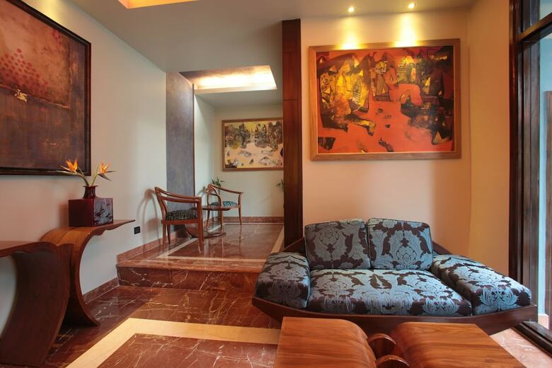 Hotel Justa Mg Road